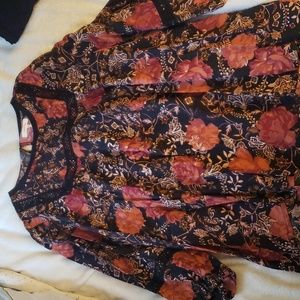 Maurices 2X Floral Peasent Blouse